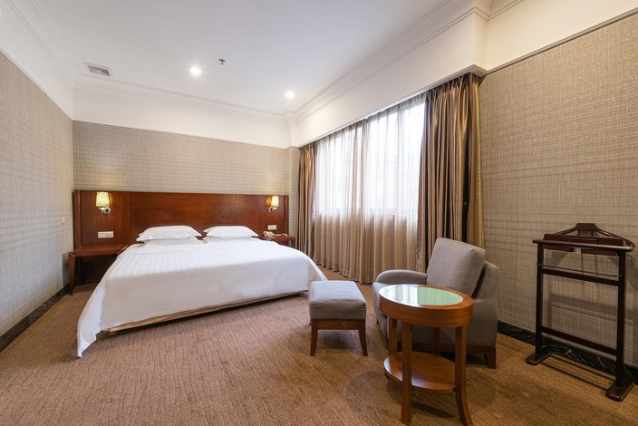 以基金捐赠等实效行动助力