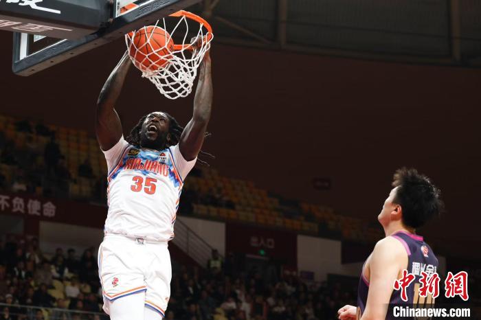 浙江绍兴主场116-103击败新疆 终结两连败并提振信