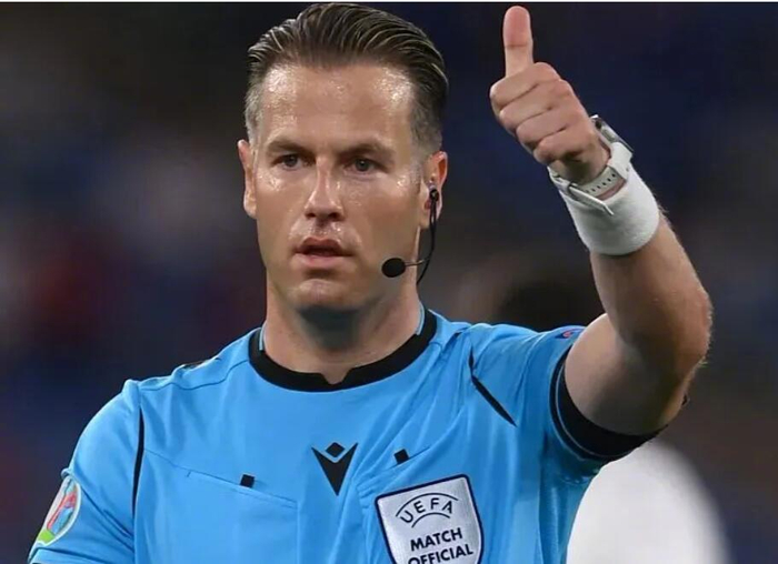 欧冠18次回合阿森纳vs勒沃库森裁判名单公布