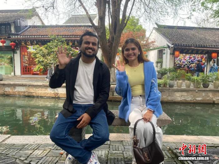 中国一队力克俄罗斯队夺冠 上海青浦古典园林赛