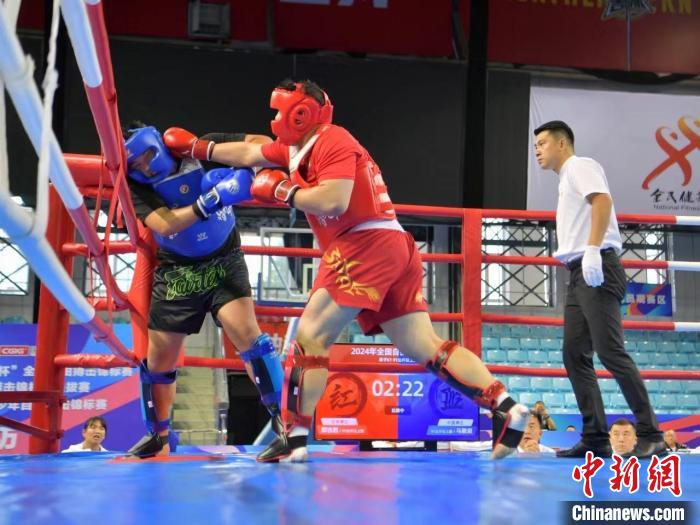 长春赛场再现中国自由搏击高手风采，择优角逐